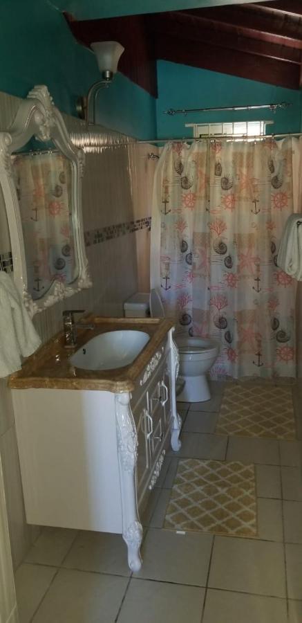 Chaudhry Holiday House Montego Bay Eksteriør bilde