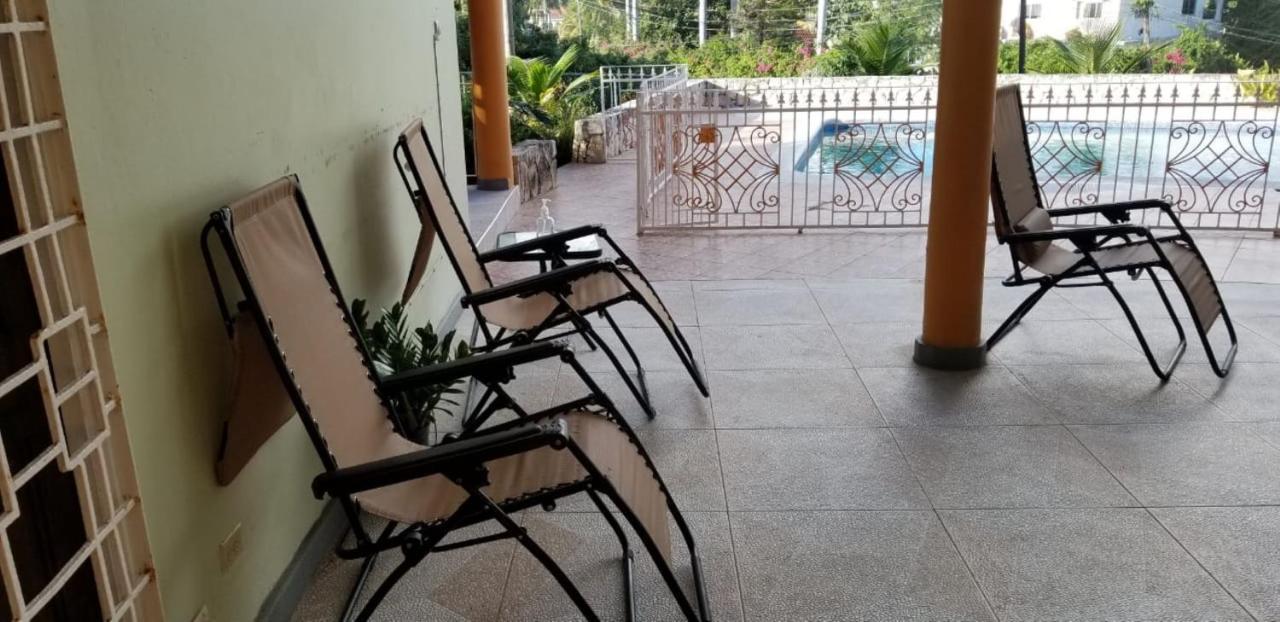 Chaudhry Holiday House Montego Bay Eksteriør bilde