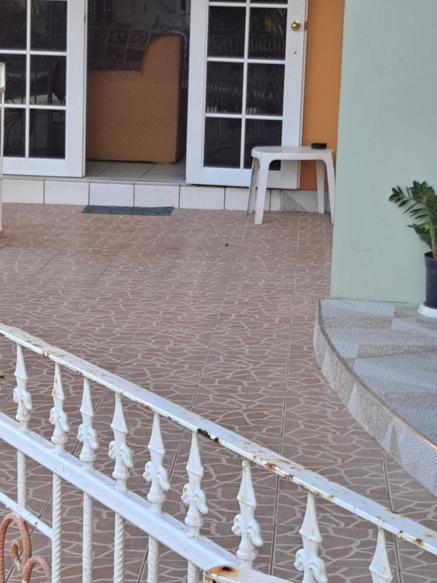 Chaudhry Holiday House Montego Bay Eksteriør bilde
