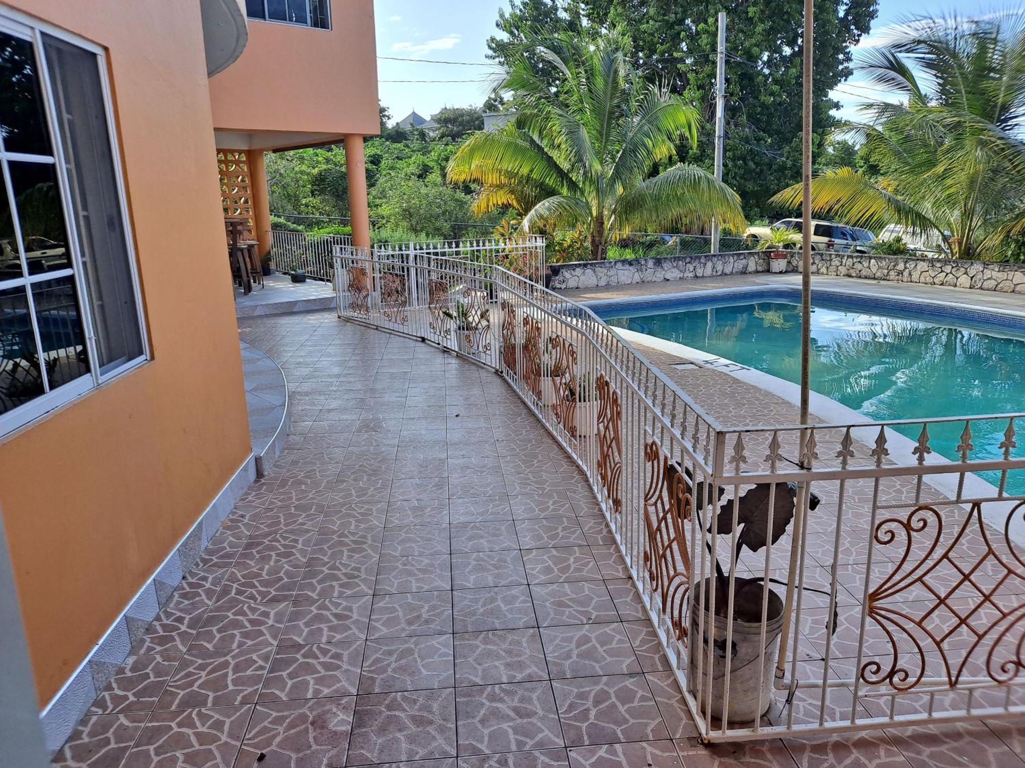 Chaudhry Holiday House Montego Bay Eksteriør bilde